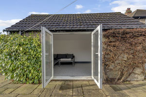 Photo 16- click for photo gallery